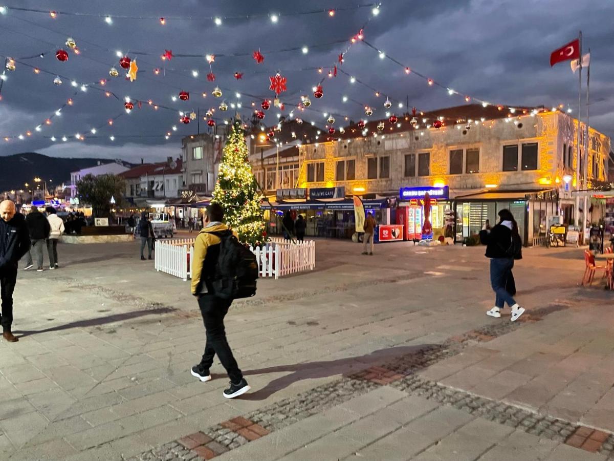 Palmiye Konuk Evi Foça Exterior foto