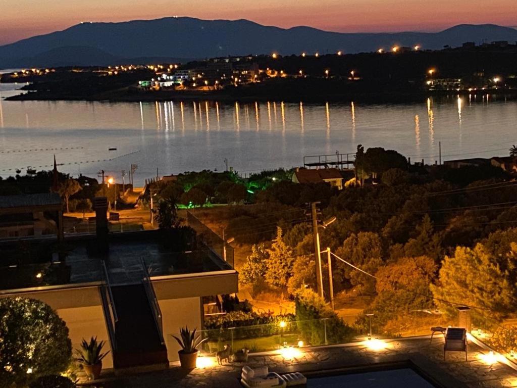 Palmiye Konuk Evi Foça Exterior foto